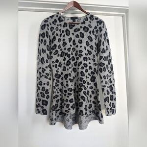 Saks Fifth Avenue Gray Leopard Print Sweater